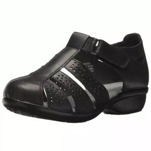 Propet April Fisherman Sandal, Black, Sz 10 1/2M